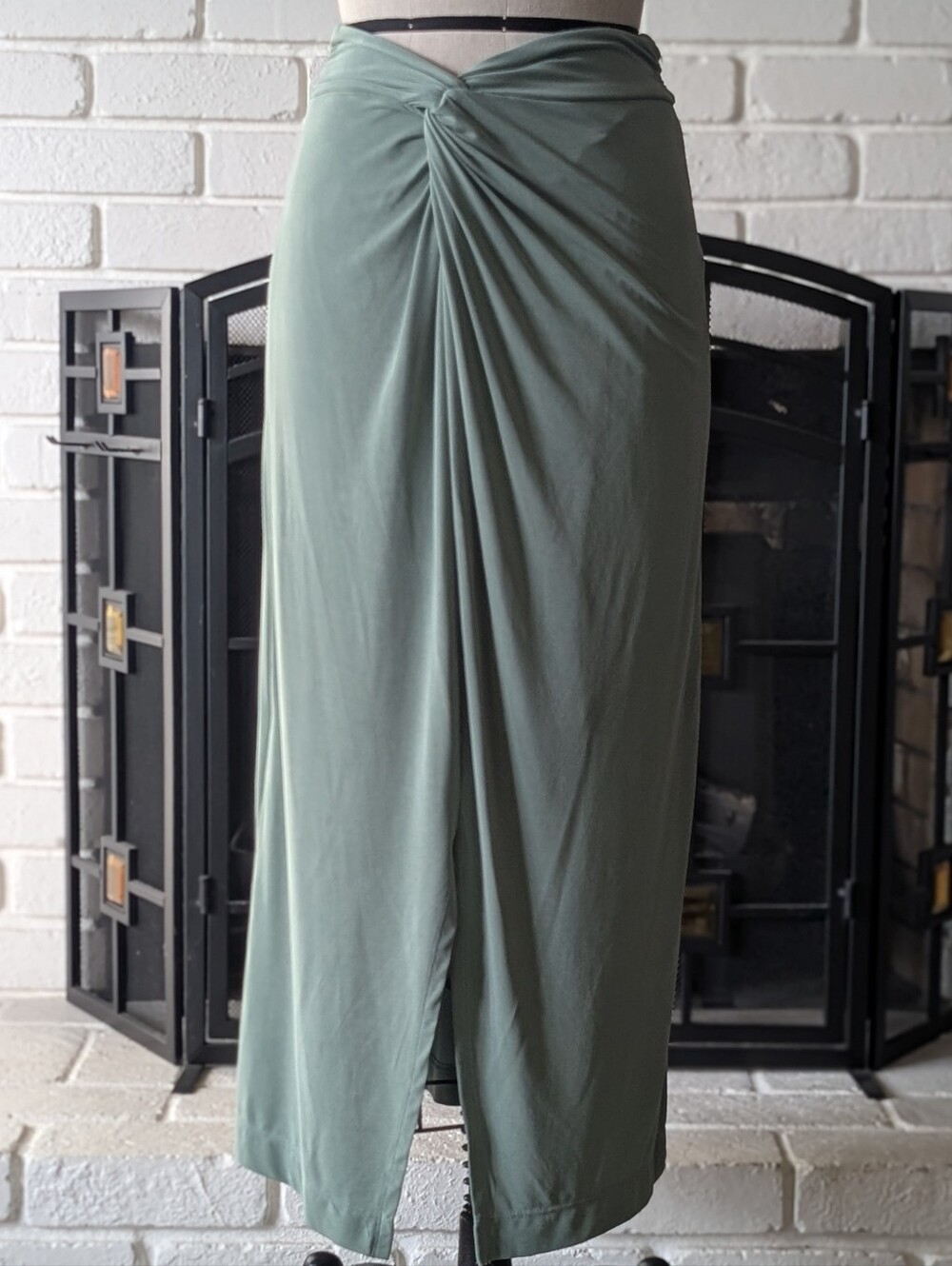 Anthropologie Sage Junie Knit Jersey Midi Skirt with Twist Front Detail Size XS